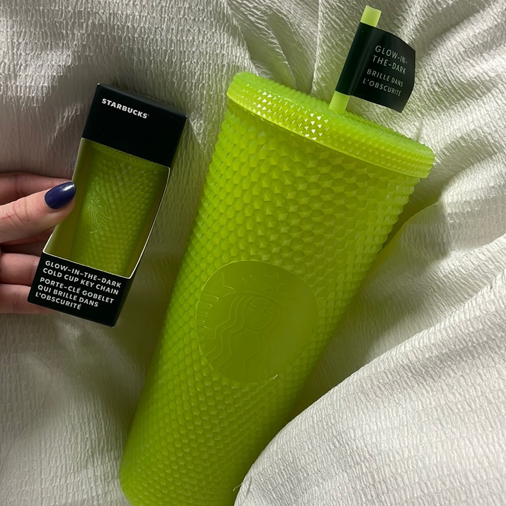 STARBUCKS glow in dark cup&keychain